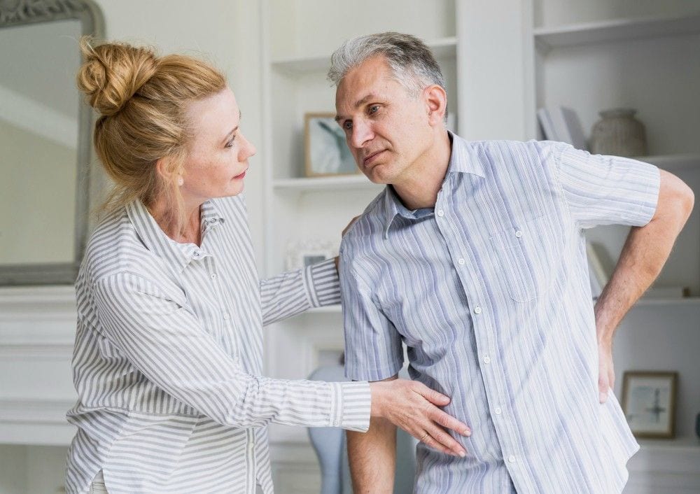 vizita ortopedike per dhimbjen e kockave nga osteoporoza