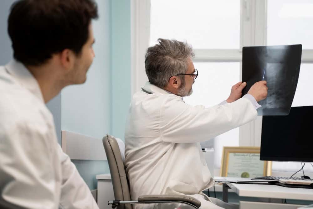 vizita per Osteoporozen, diagnostikimi i Osteoporozes
